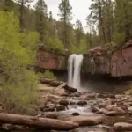 Excursión familiar a Wet Beaver Creek y The Crack en Arizona