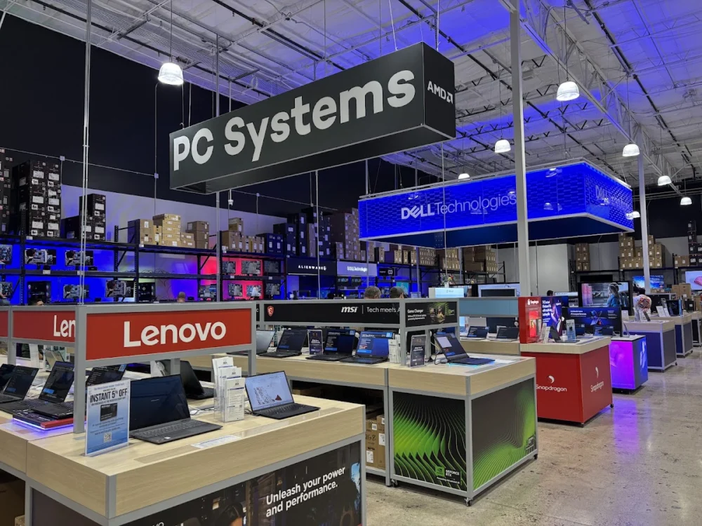 Micro Center - 4