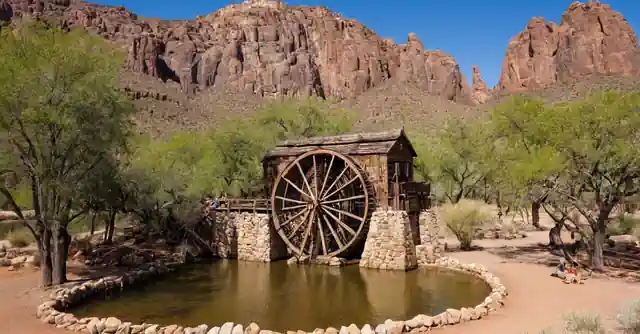 Una caminata en familia para llegar a las impresionantes Cascadas Water Wheel.<h2> Ruta opcional - Llegada por la entrada norte:</h3><p> Si eliges esta ruta, comenzará desde Hwy 87 cerca de Pinedale Lake y se adentrará en un paisaje exuberante de bosques de abetos.1. <strong>Desde Phoenix</strong>: La carretera principal más cercana a Payson es la Interestatal 17 que llega hasta Phoenix, Arizona. Las Cascadas Water Wheel se encuentran a aproximadamente 150 kilómetros al sureste de Phoenix. A lo largo del camino, puedes detenerte en algunos puntos emblemáticos como el Bosque Nacional Tonto o las Ruinas Espanto, y así incorporar un poco más de tiempo para explorar la región mientras sigue su rumbo a las cascadas.2. <strong>Atracciones cercanas</strong>: Además de las encantadoras Cascadas Water Wheel, tú y tu familia podrían considerar visitar el Ponderosa State Park o dar un paseo por Elote Flat para añadir más actividades al día.3. <strong>Transporte hacia la entrada</strong>: Hay opciones de traslado disponibles desde Phoenix hasta Payson, como líneas directas privadas (aunque pueden ser costosas), compartir el viaje con amigos o tomar un autobús turístico público o Greyhound.4. <strong>Tiempo estimado</strong>: El tiempo de viaje para esta ruta puede llegar a durar 2 horas, así que asegúrate de empezar tu gran aventura con suficiente anticipación para disfrutar del máximo durante el trayecto y las actividades en las Cascadas Water Wheel.</p><h2>Ruta opcional - Vuela hasta Apache Junction</h3><p>: Si deseas una ruta más directa, ¡sujetese de este destino! Lugar: Phoenix Sky Harbor International Airport (PHX)